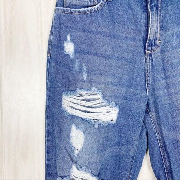 Cello | High Rise Distressed Straight Leg Jean Size 9 - Picture 5 of 8